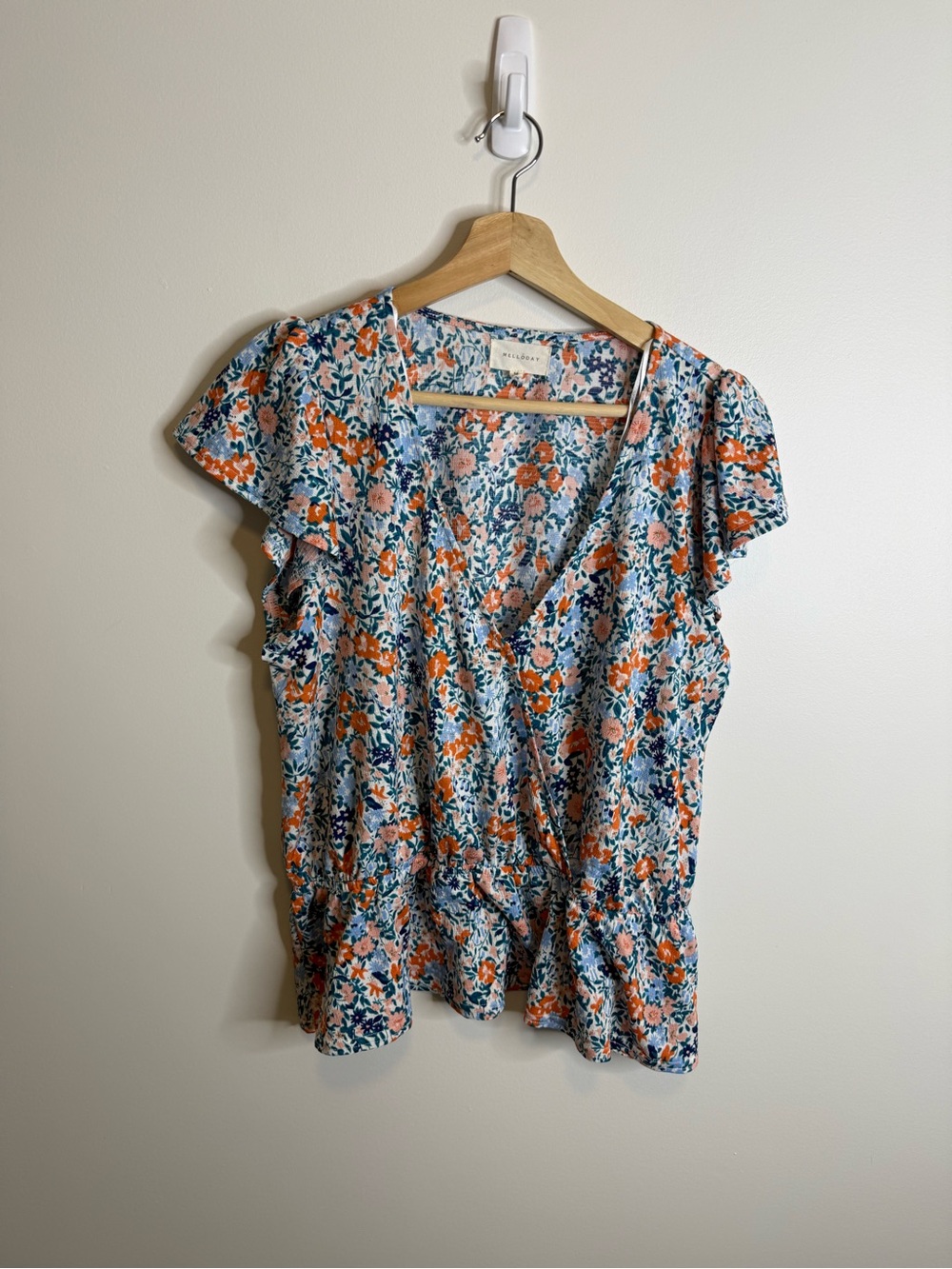 MELLODAY Floral Wrap Blouse in Blue & Orange